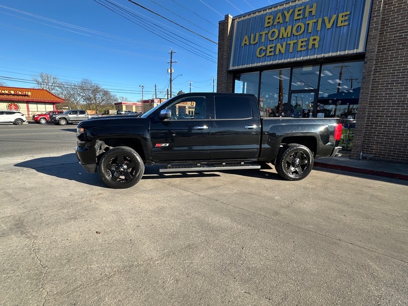 Chevrolet Silverado 1500 Vehicle Full-screen Gallery Image 02