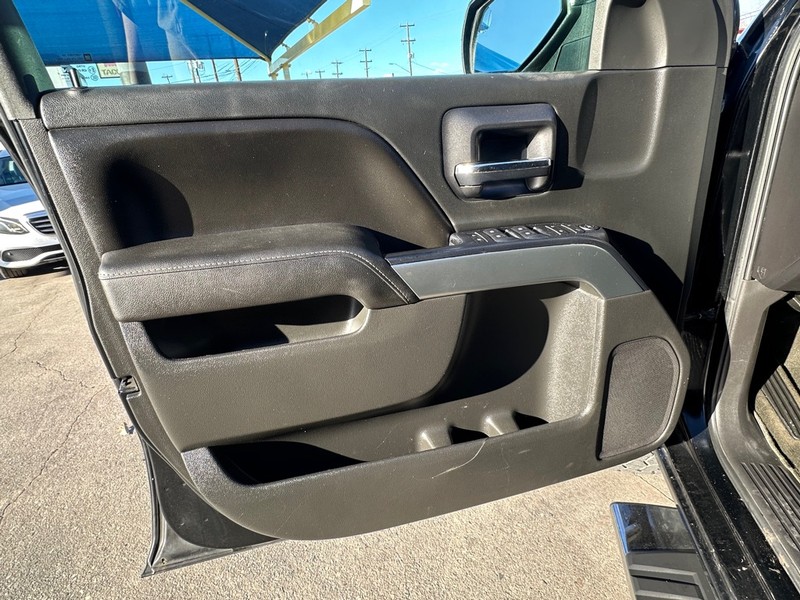 Chevrolet Silverado 1500 Vehicle Full-screen Gallery Image 04