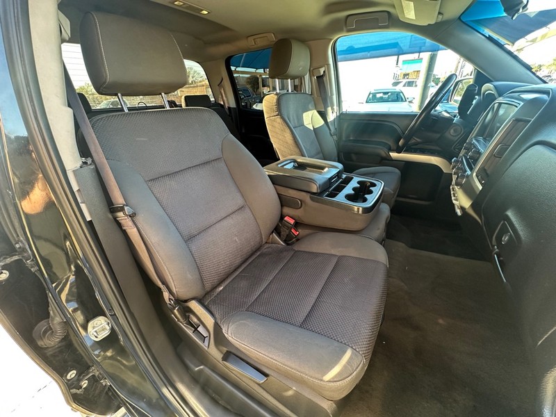 Chevrolet Silverado 1500 Vehicle Full-screen Gallery Image 16