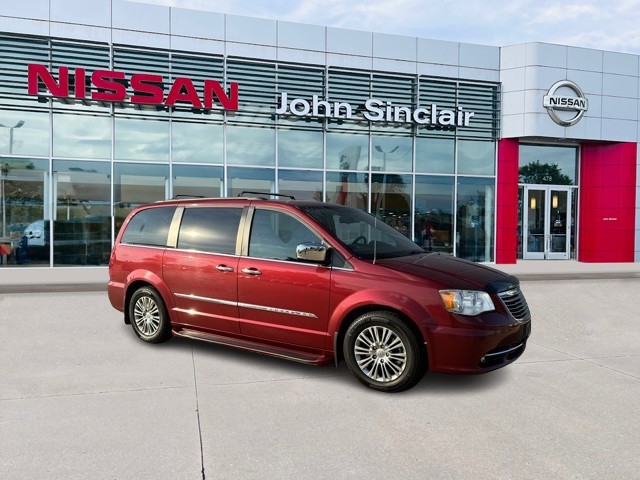 2014 Chrysler Town & Country Touring-L at John Sinclair Nissan in Cape Girardeau MO