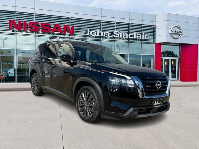 2023 Nissan Pathfinder SL at John Sinclair Nissan in Cape Girardeau MO