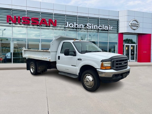 2001 Ford Super Duty F-550 Reg Cab WB at John Sinclair Nissan in Cape Girardeau MO