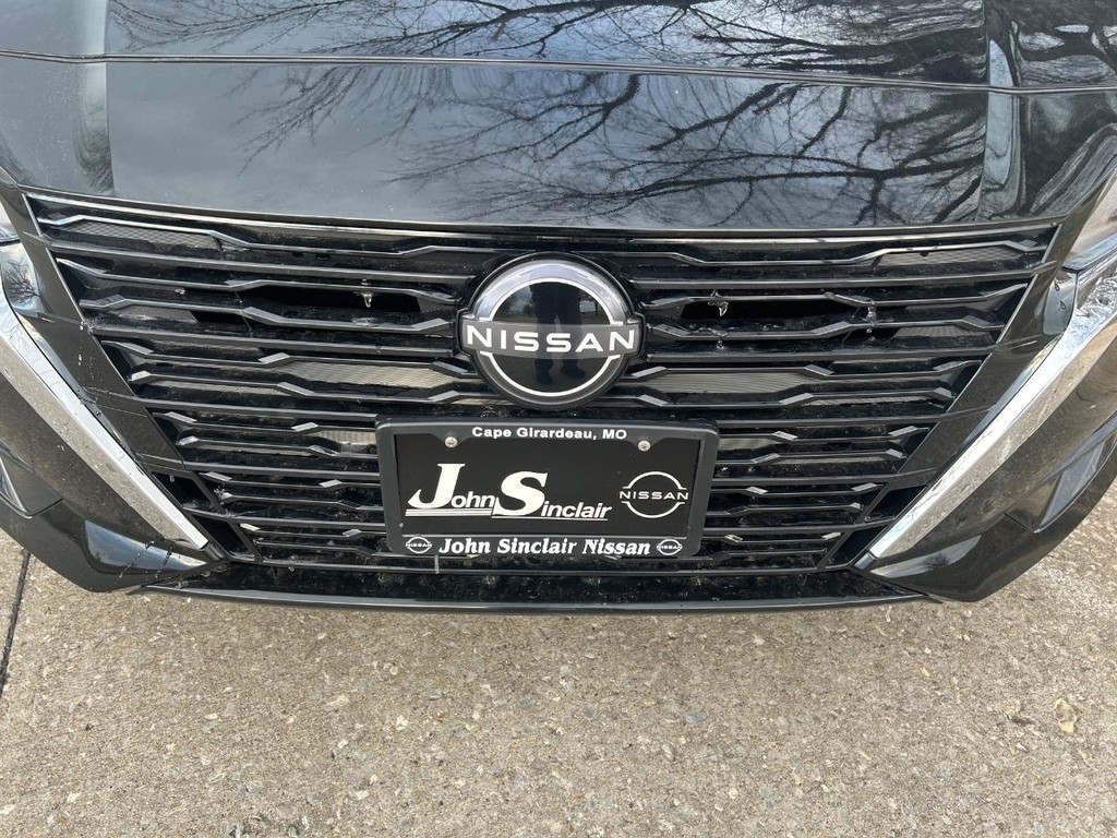 Nissan Altima Vehicle Full-screen Gallery Image 29