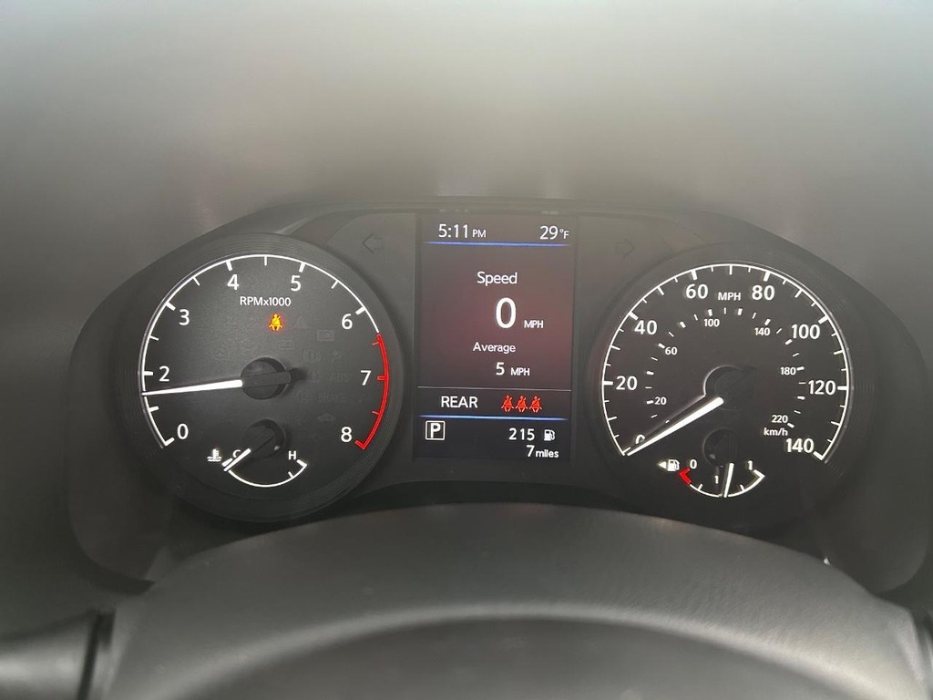 Nissan Altima Vehicle Full-screen Gallery Image 40