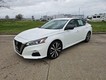 2022 Nissan Altima 2.5 SR thumbnail image 03