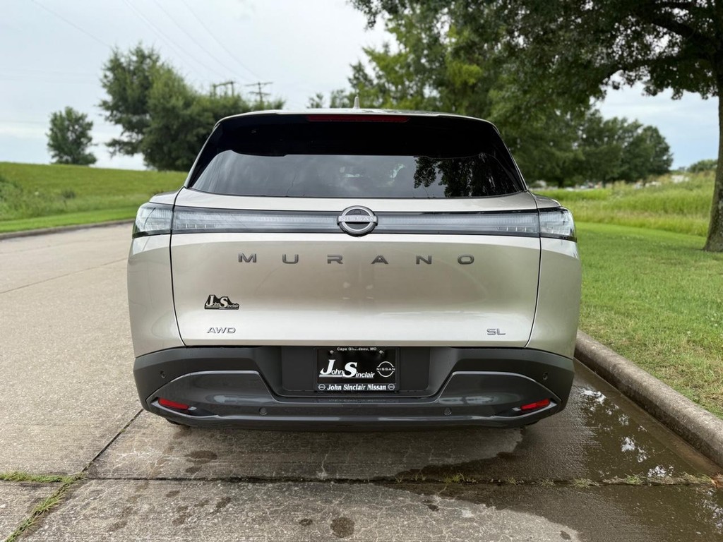 Nissan Murano Vehicle Full-screen Gallery Image 26