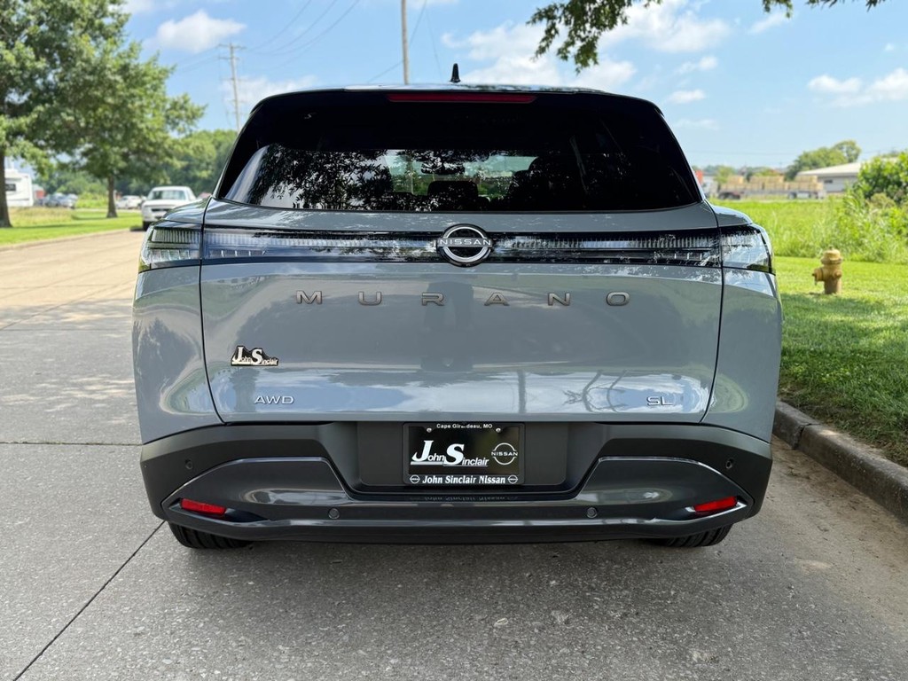 Nissan Murano Vehicle Full-screen Gallery Image 29