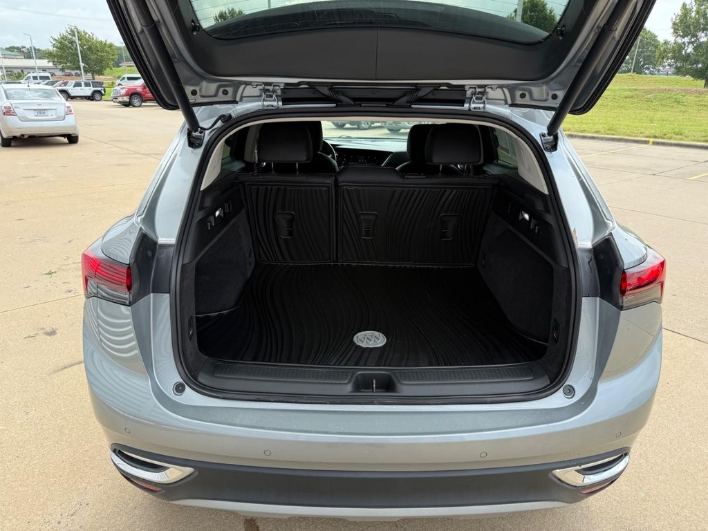 Buick Envision Vehicle Full-screen Gallery Image 06