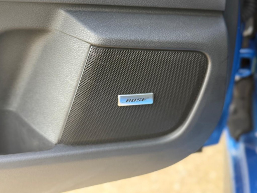 Nissan Sentra Vehicle Full-screen Gallery Image 15