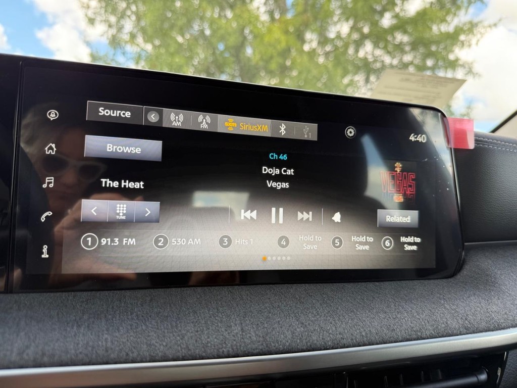 Nissan Kicks Vehicle Full-screen Gallery Image 20