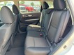 2017 Nissan Rogue SV thumbnail image 18