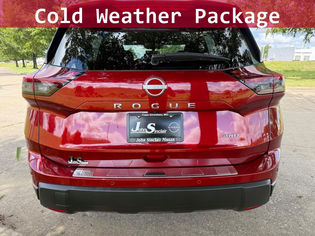 Nissan Rogue Vehicle Full-screen Gallery Image 05