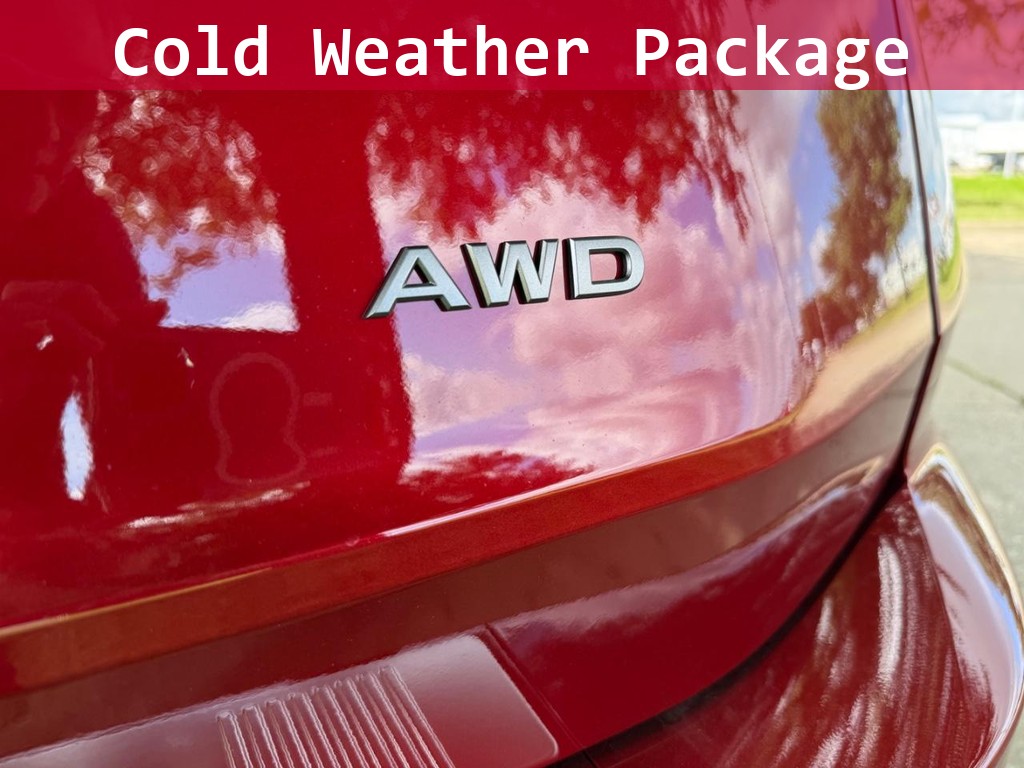 Nissan Rogue Vehicle Full-screen Gallery Image 06