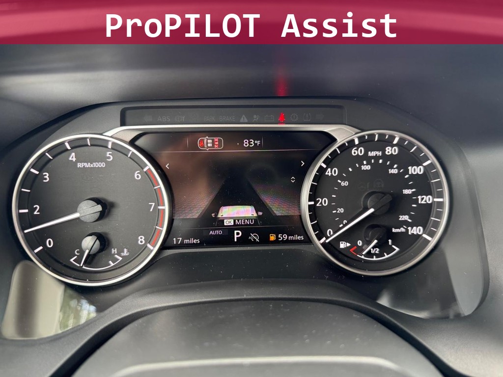 Nissan Rogue Vehicle Full-screen Gallery Image 21