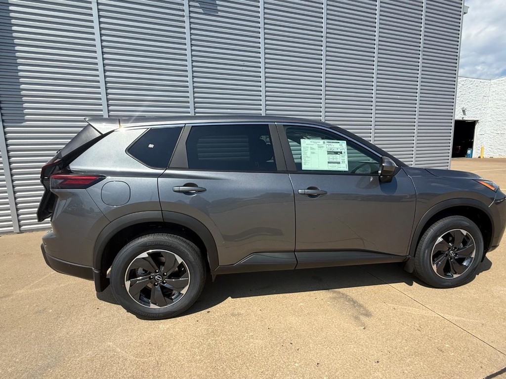 Nissan Rogue Vehicle Full-screen Gallery Image 27