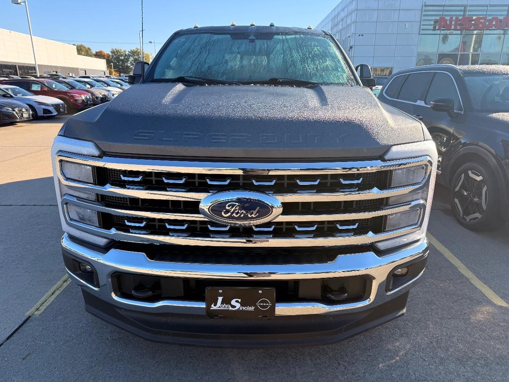 Ford Super Duty F-250 SRW Vehicle Full-screen Gallery Image 31
