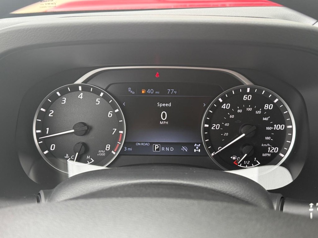 Nissan Frontier Vehicle Full-screen Gallery Image 04