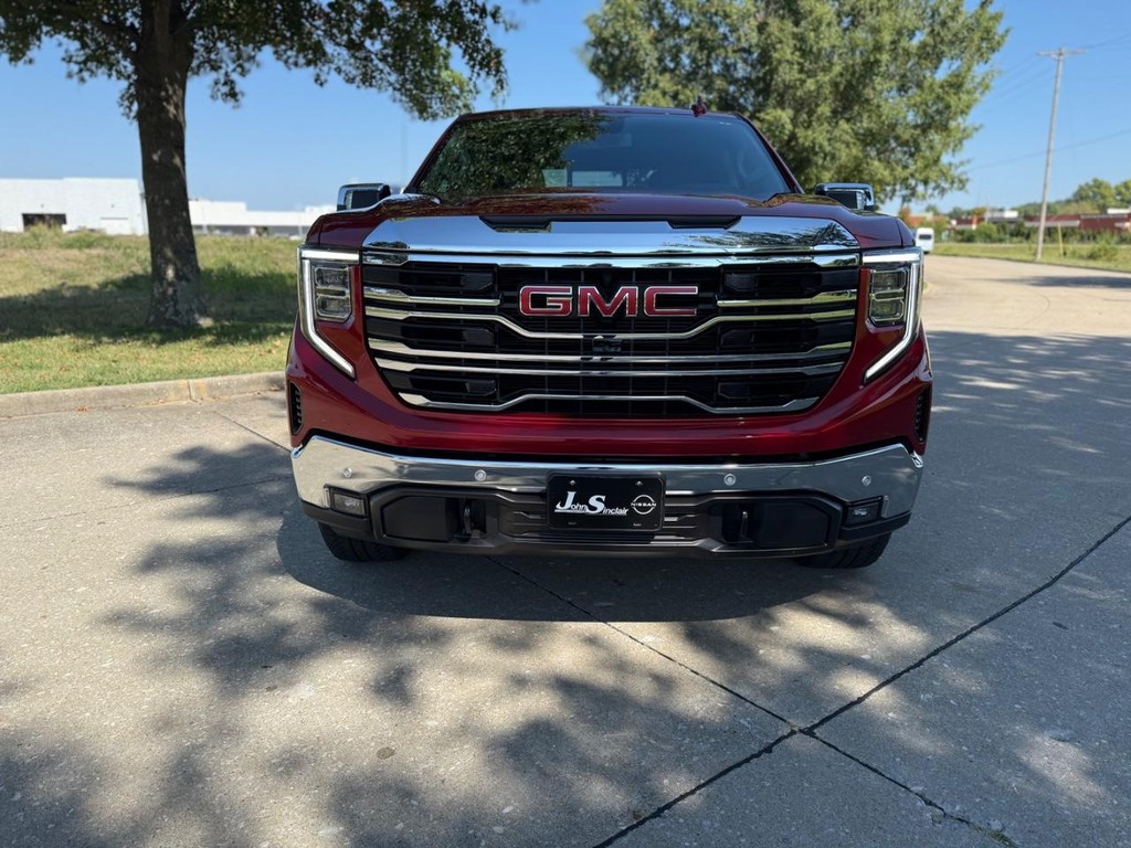 GMC Sierra 1500 Vehicle Full-screen Gallery Image 06