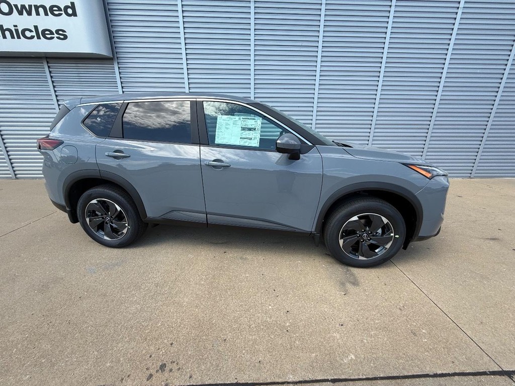 Nissan Rogue Vehicle Full-screen Gallery Image 26