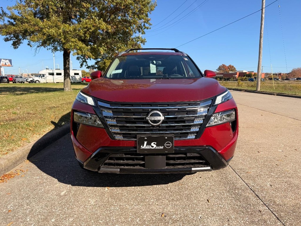 Nissan Rogue Vehicle Full-screen Gallery Image 38