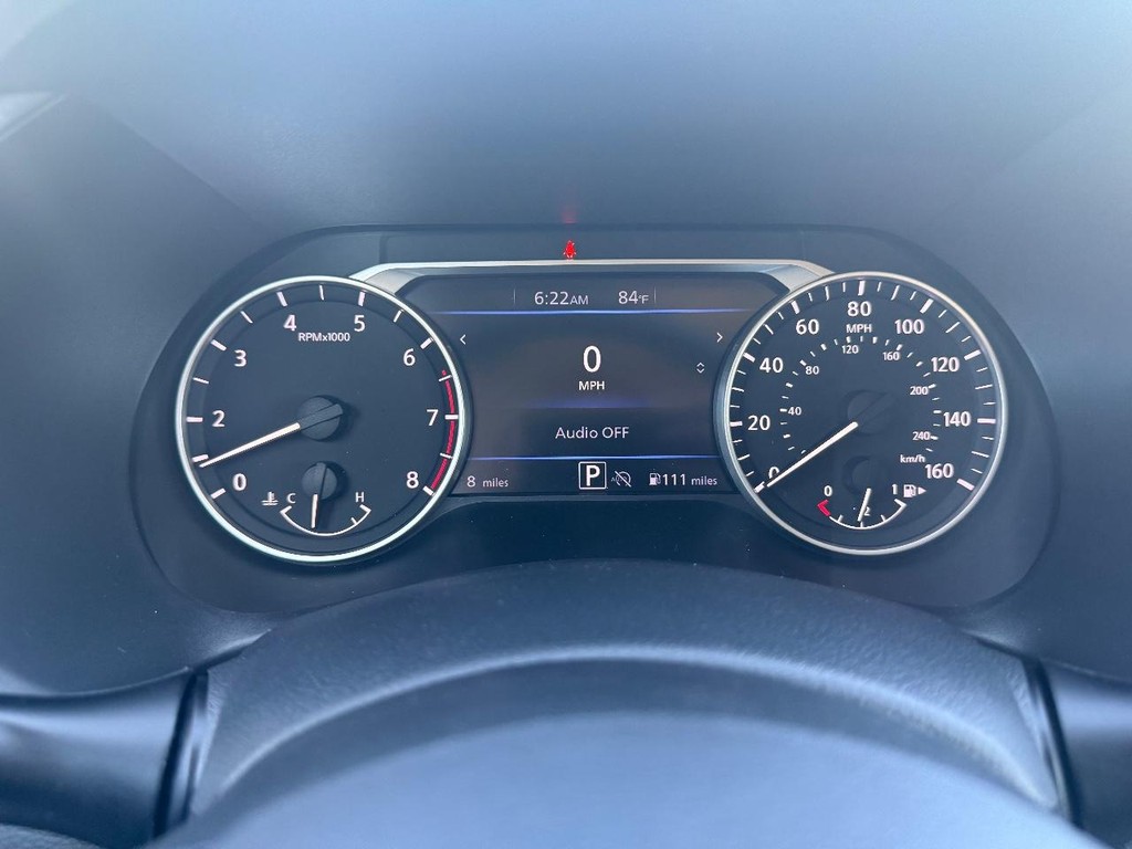 Nissan Sentra Vehicle Full-screen Gallery Image 11