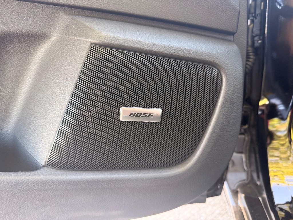 Nissan Sentra Vehicle Full-screen Gallery Image 12