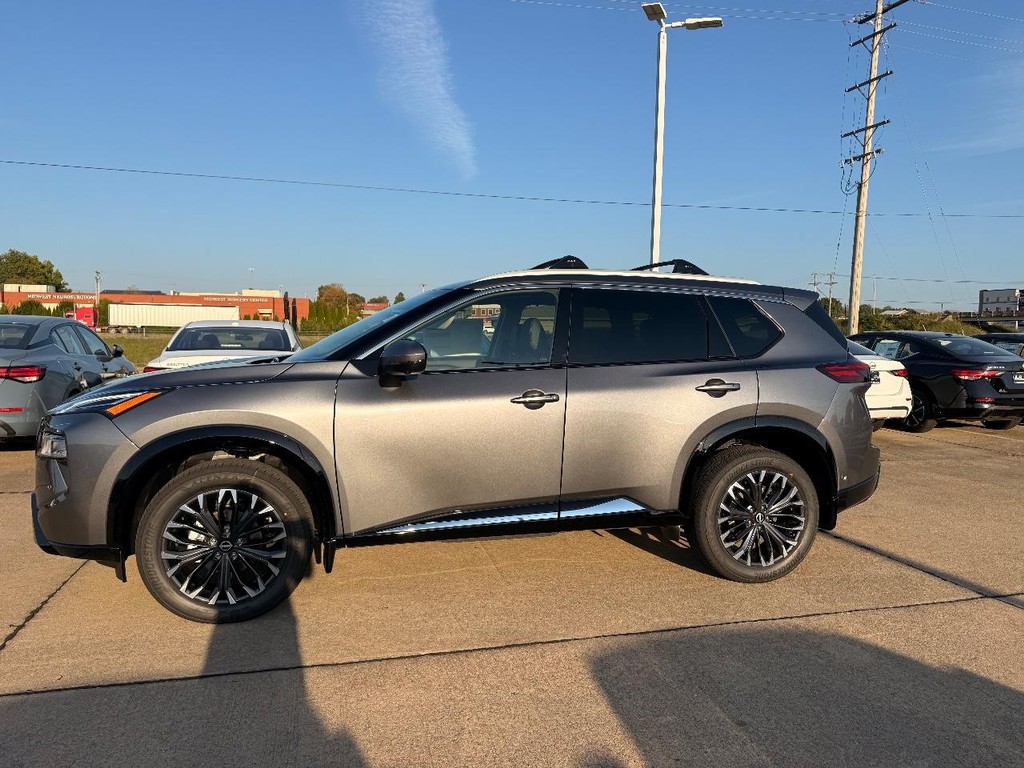 Nissan Rogue Vehicle Full-screen Gallery Image 33