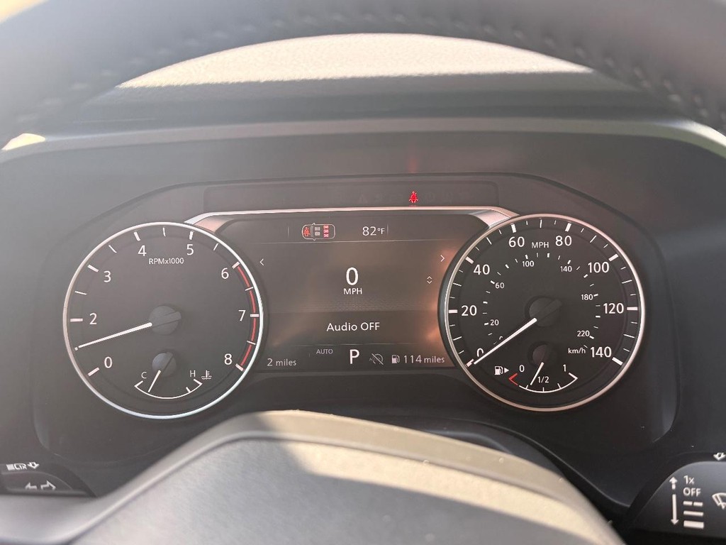 Nissan Rogue Vehicle Full-screen Gallery Image 10