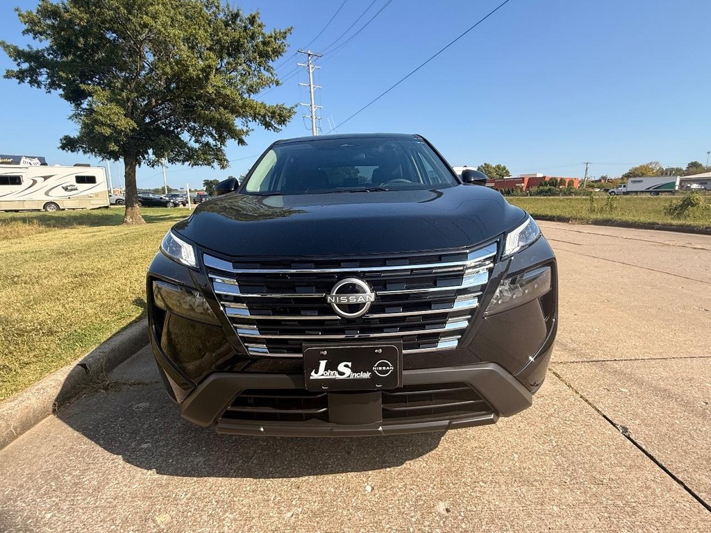 Nissan Rogue Vehicle Full-screen Gallery Image 23