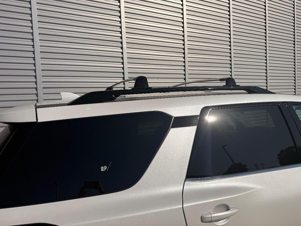 Nissan Pathfinder Vehicle Full-screen Gallery Image 27