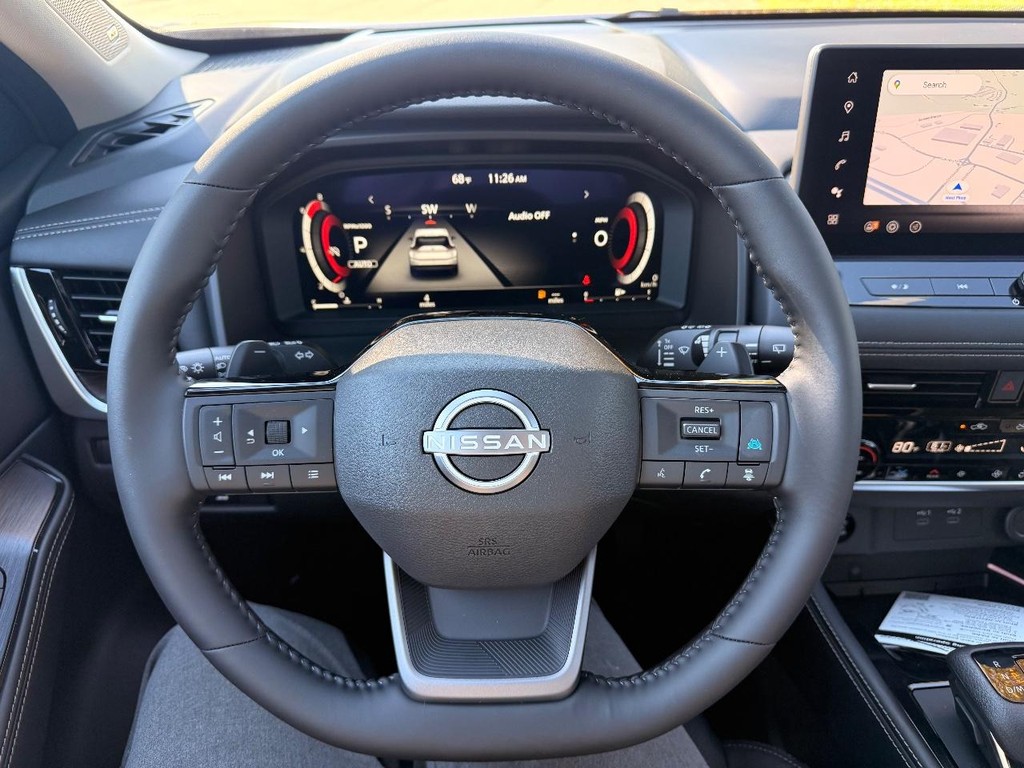 Nissan Rogue Vehicle Full-screen Gallery Image 21