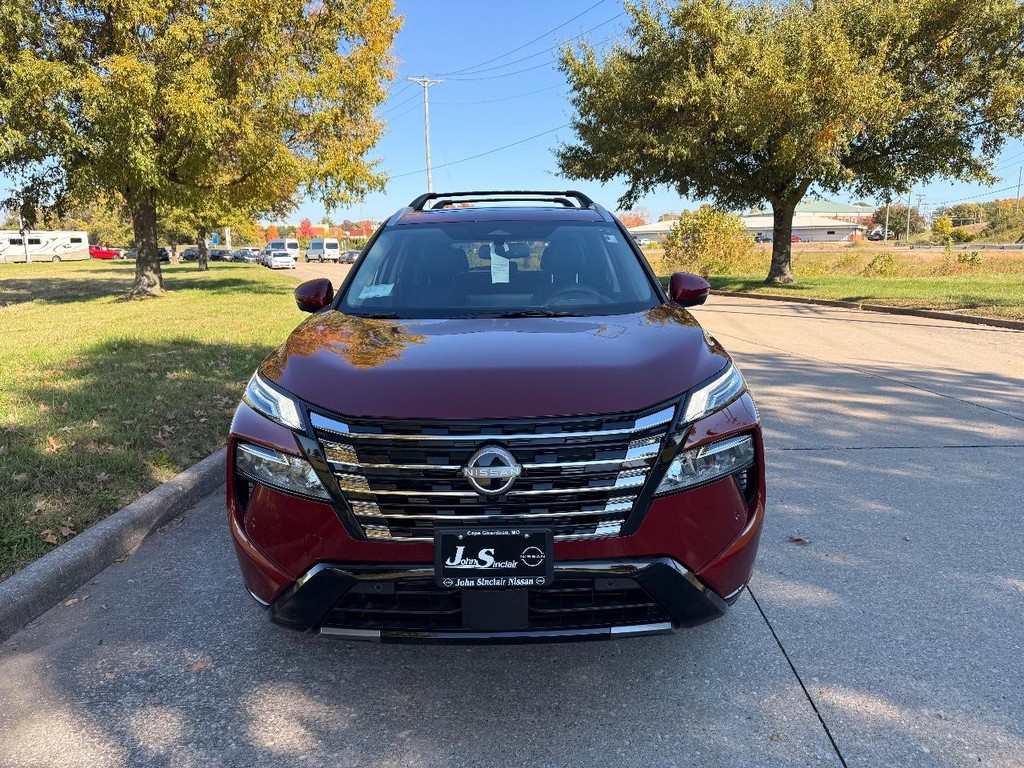 Nissan Rogue Vehicle Full-screen Gallery Image 29