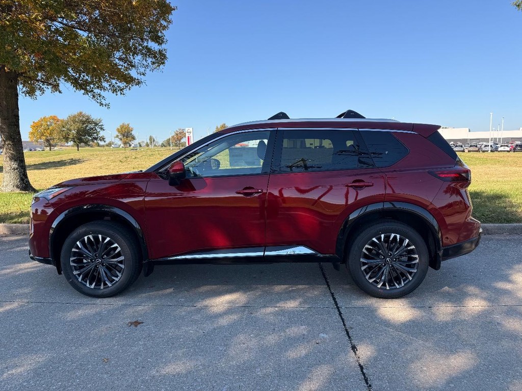 Nissan Rogue Vehicle Full-screen Gallery Image 30