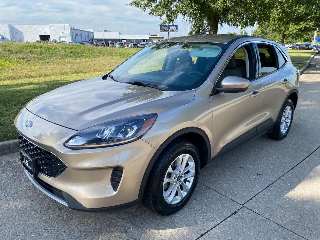 Ford Escape Vehicle Full-screen Gallery Image 06