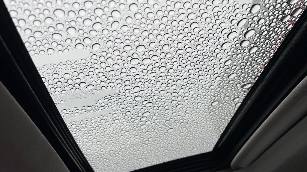 Toyota Highlander Vehicle Full-screen Gallery Image 35