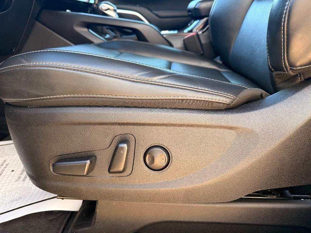 Kia Telluride Vehicle Full-screen Gallery Image 15