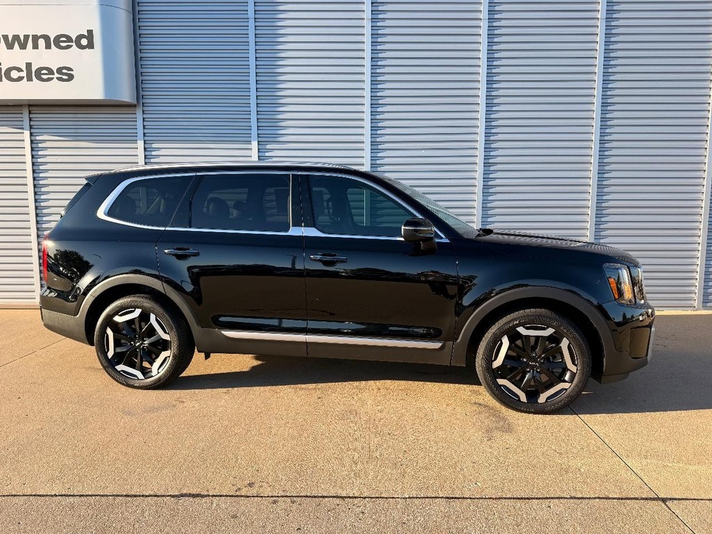 Kia Telluride Vehicle Full-screen Gallery Image 26