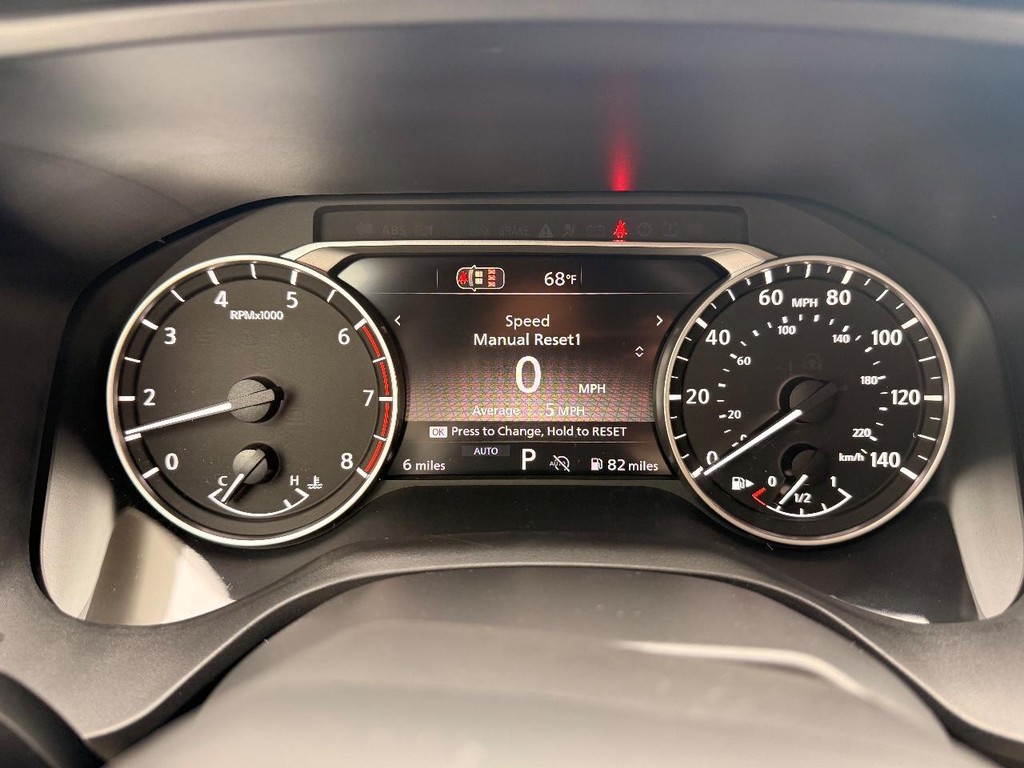 Nissan Rogue Vehicle Full-screen Gallery Image 10