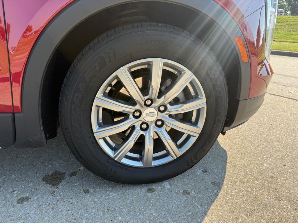 Cadillac XT4 Vehicle Full-screen Gallery Image 07