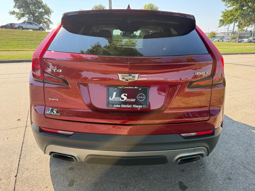 Cadillac XT4 Vehicle Full-screen Gallery Image 08