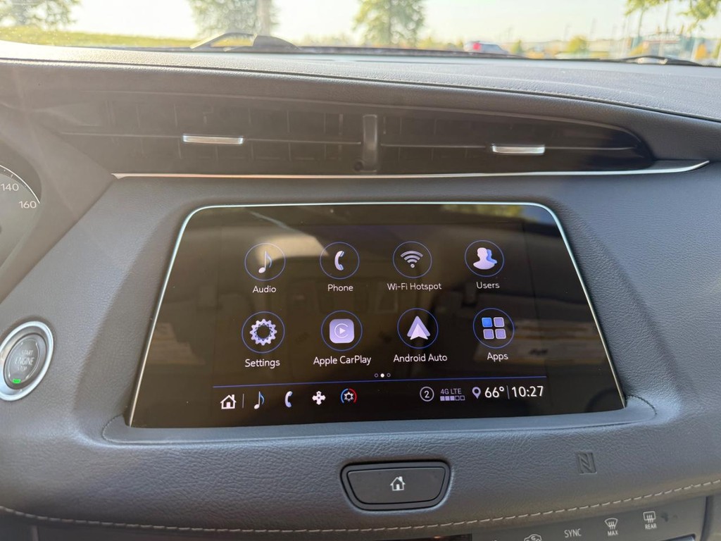 Cadillac XT4 Vehicle Full-screen Gallery Image 22
