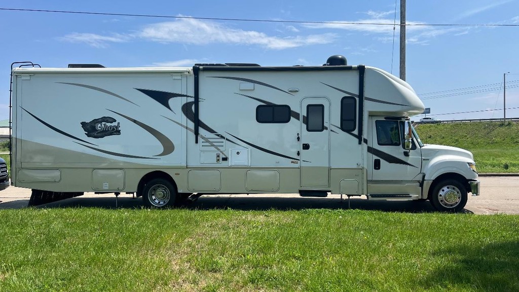 Nexus Ghost Vehicle Full-screen Gallery Image 02