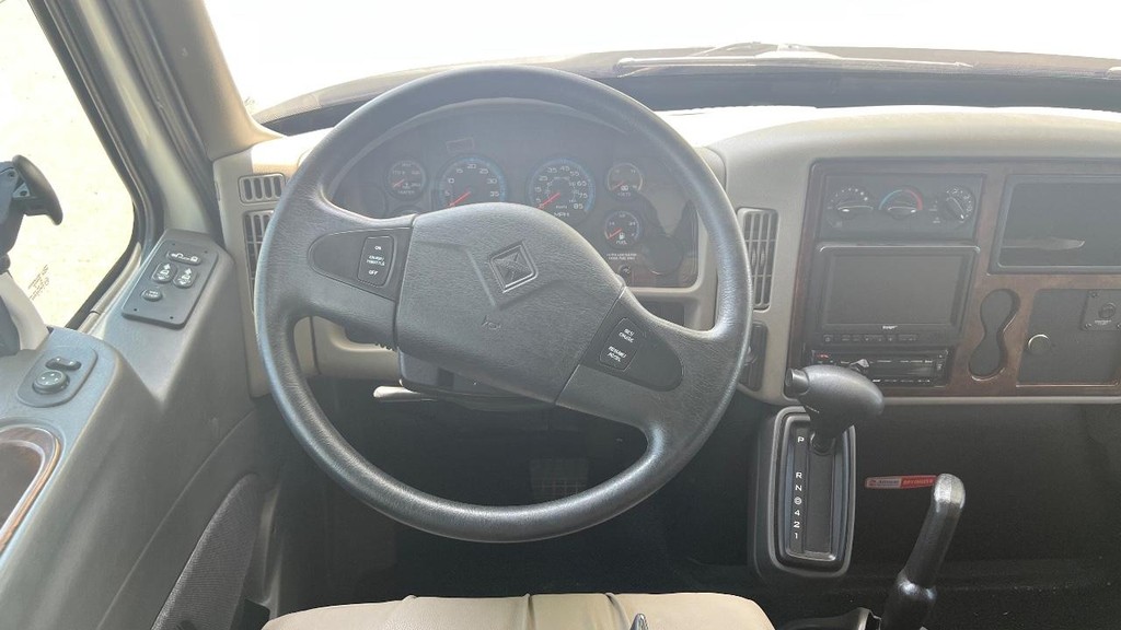 Nexus Ghost Vehicle Full-screen Gallery Image 17