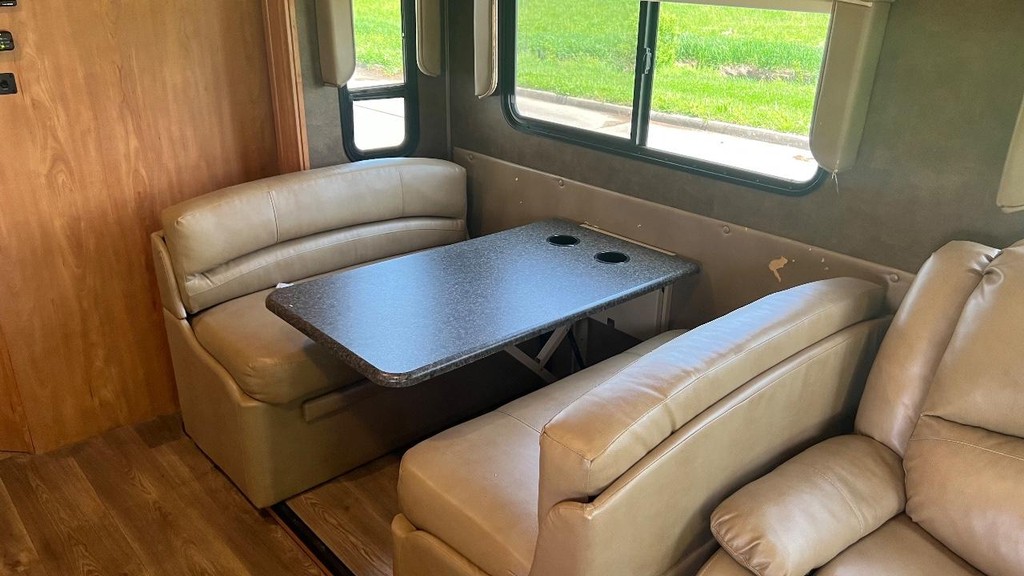 Nexus Ghost Vehicle Full-screen Gallery Image 26