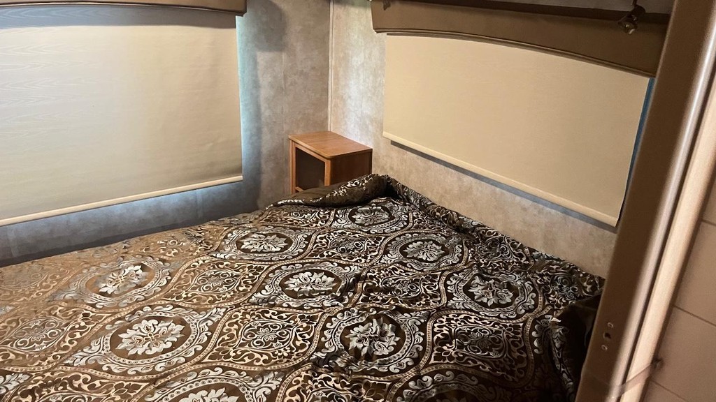 Nexus Ghost Vehicle Full-screen Gallery Image 31