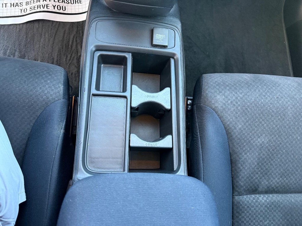 Honda CR-V Vehicle Full-screen Gallery Image 14