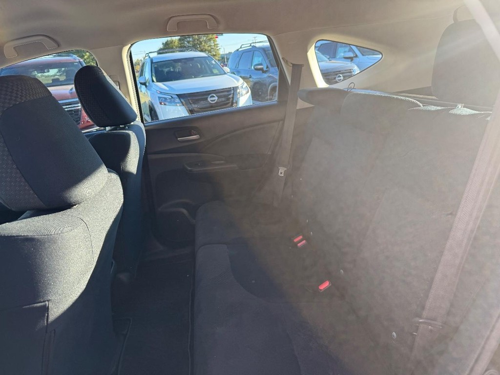 Honda CR-V Vehicle Full-screen Gallery Image 16