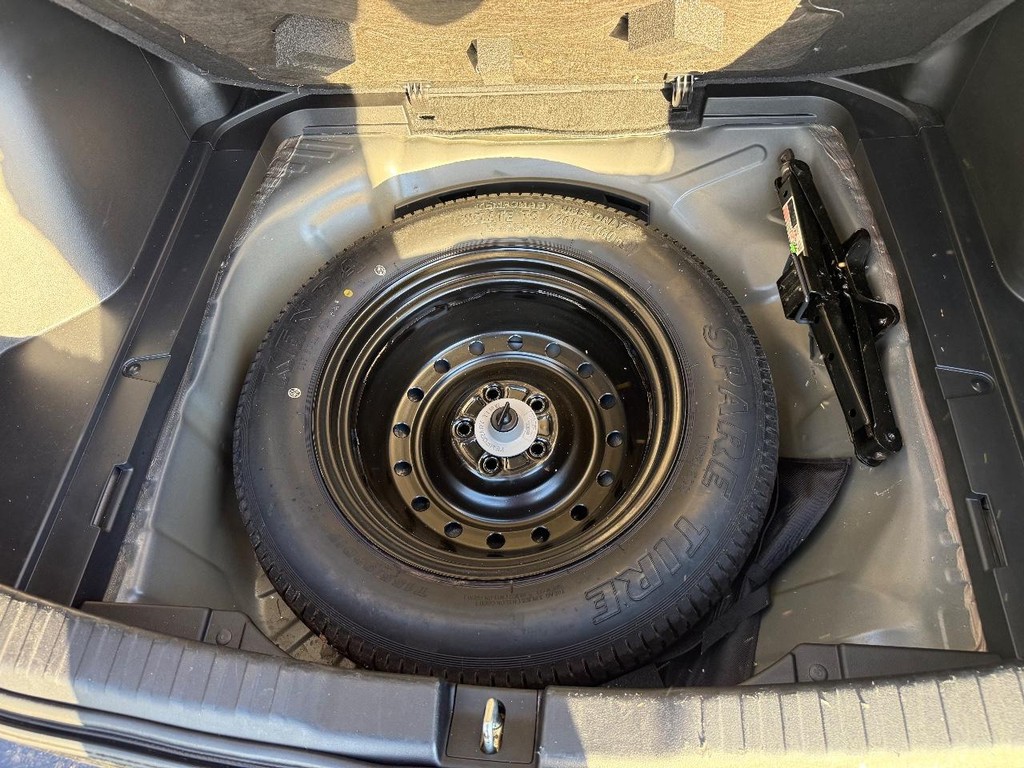 Honda CR-V Vehicle Full-screen Gallery Image 19