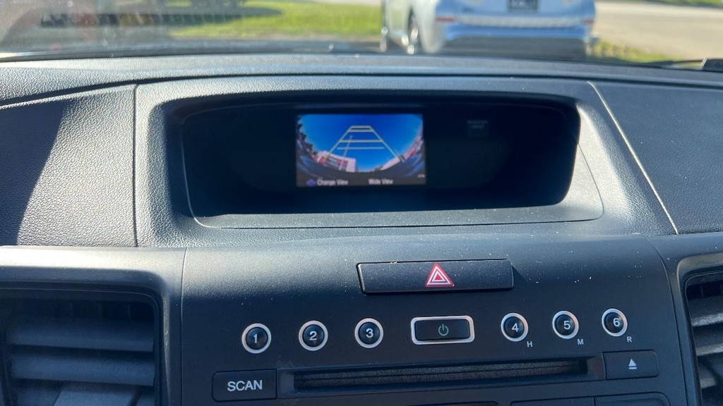 Honda CR-V Vehicle Full-screen Gallery Image 54