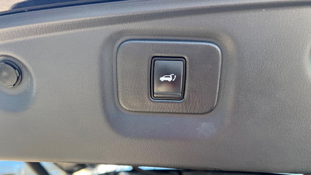 Nissan Pathfinder Vehicle Full-screen Gallery Image 20